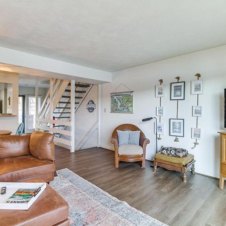 Lakefront Moneta Home With Community Boat Dock! Exterior foto